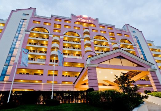 Dit Majestic Beach Resort Hotel Overview