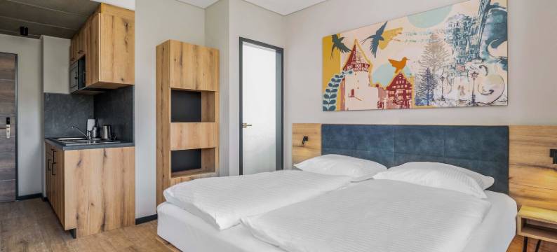 民宿酒店阿尔布施塔特-中央火车站(B&B Hotel Albstadt-Hbf)图片