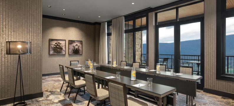 位于McLemore度假村的Cloudland，Curio Hilton山景房(Cloudland at McLemore Resort Lookout Mountain, Curio by Hilton)图片