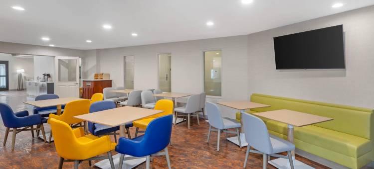 桑默塞特舒适套房酒店 - 黑山丘陵地区(Comfort Inn & Suites Summerset - Black Hills Area)图片
