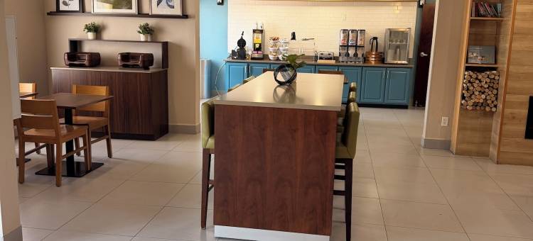 Radisson酒店乡村客栈，米德韦- 塔拉哈西西(Country Inn & Suites by Radisson, Midway - Tallahassee West)图片