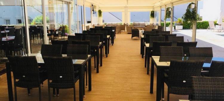 梅诺卡纳兰霍斯度假村(Naranjos Resort Menorca)图片