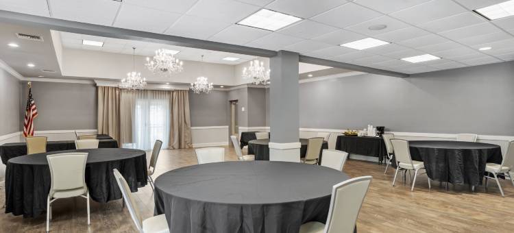 Holiday Inn Express 费尔霍普，指向明确(Holiday Inn Express FAIRHOPE-POINT CLEAR by IHG)图片