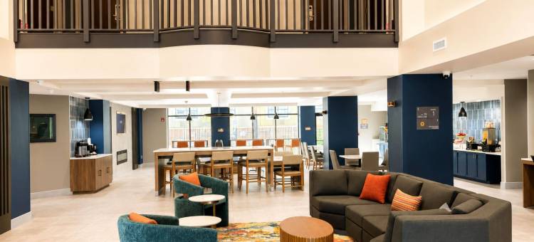 德卢斯-亚特兰大拉昆塔温德姆酒店及套房 by 温德姆(La Quinta Inn & Suites by Wyndham Duluth-Atlanta)图片