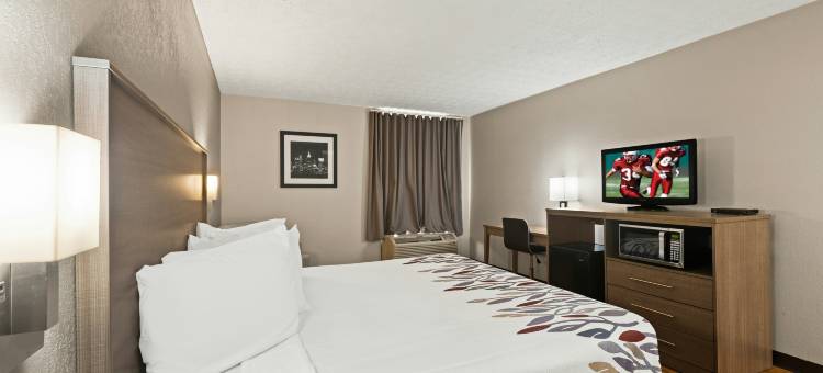 纽南红顶套房酒店(Red Roof Inn & Suites Newnan)图片