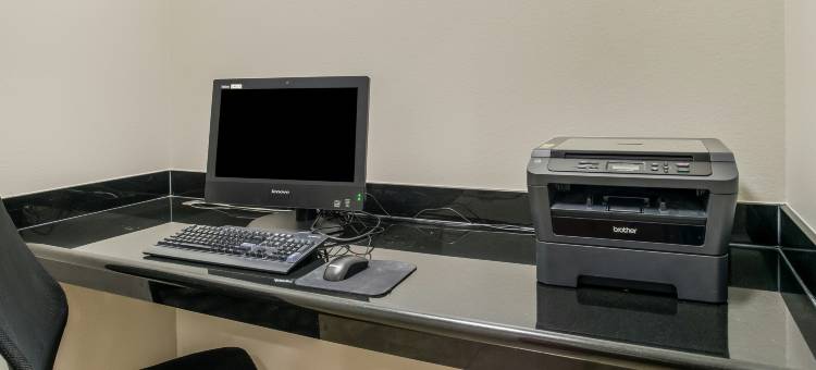 莱克查尔斯红屋顶酒店及套房(Red Roof Inn & Suites Lake Charles)图片