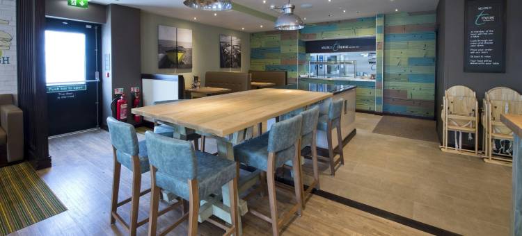 费利克斯托镇中心普瑞米尔酒店(Premier Inn Felixstowe Town Centre)图片