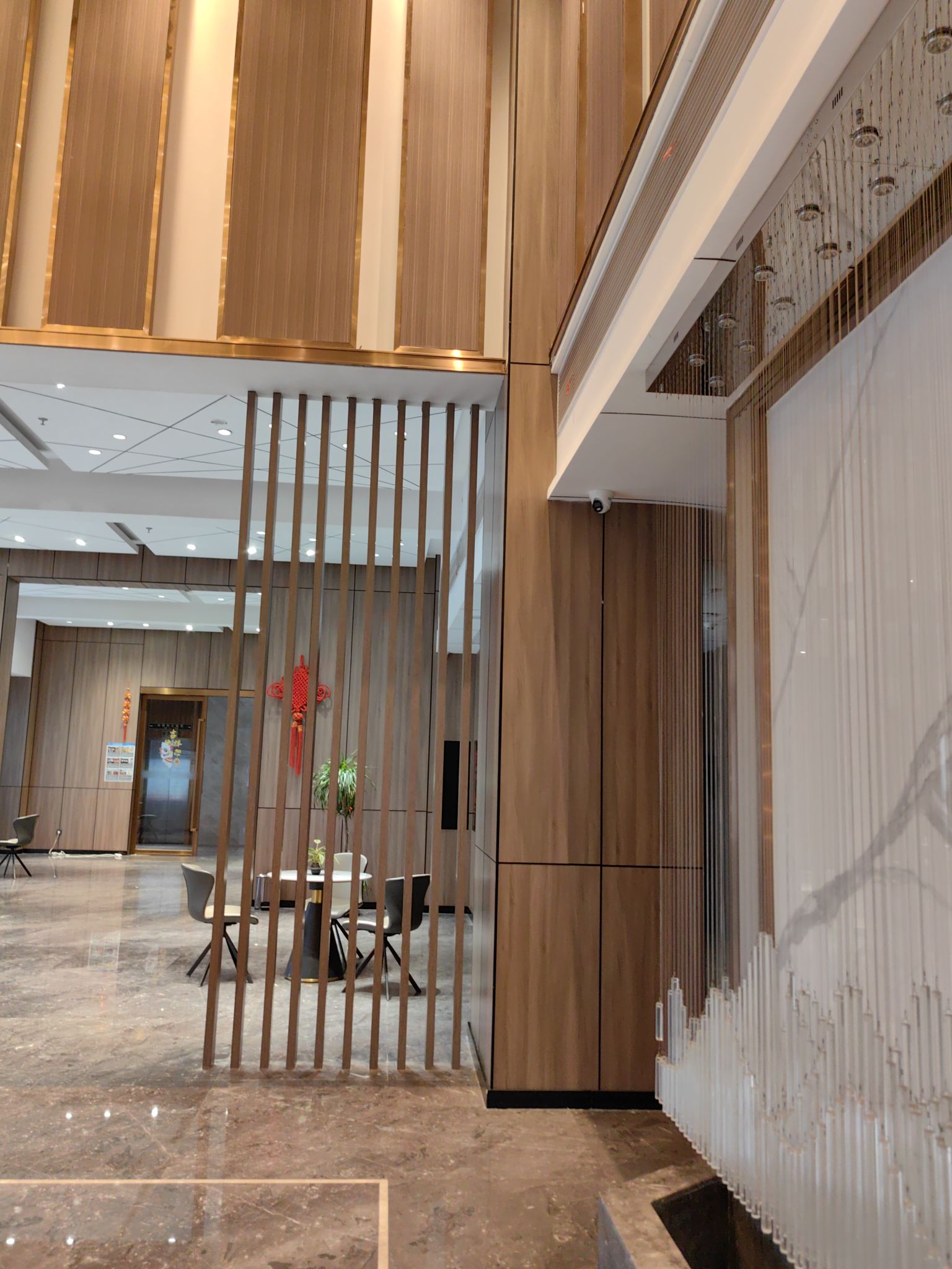 湘潭麦克达温德姆酒店无疑是这座城市中一颗璀璨的明珠。他以无比伦比的舒适度和卓越的服务，让每一位客人都