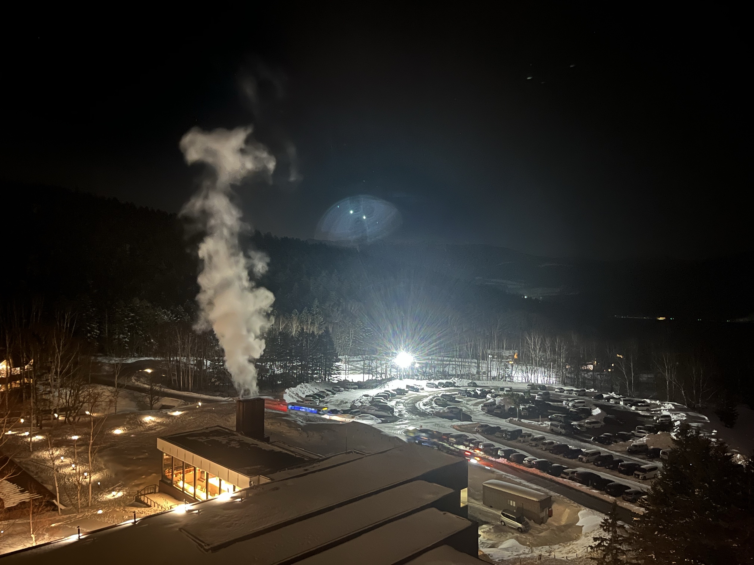 Tomamu太美了，一定会再来的，酒店很大，因为都是在外面玩，其实住哪个酒店都无所谓的，建得早，所以