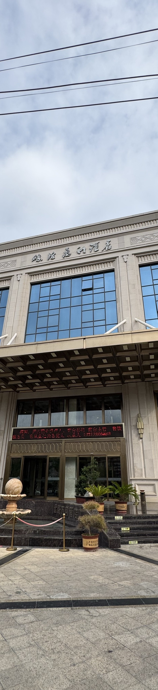 位置特别方便 距离仿古街早市很近