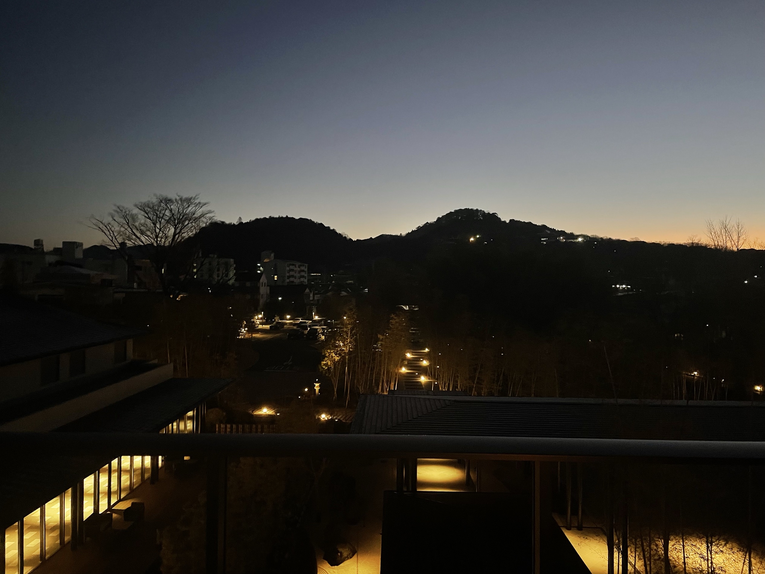 最棒的一次酒店体验，我决定颁发给犬山有乐苑酒店。酒店的景色特别美，位置极佳，可以看到犬山城的日出日落