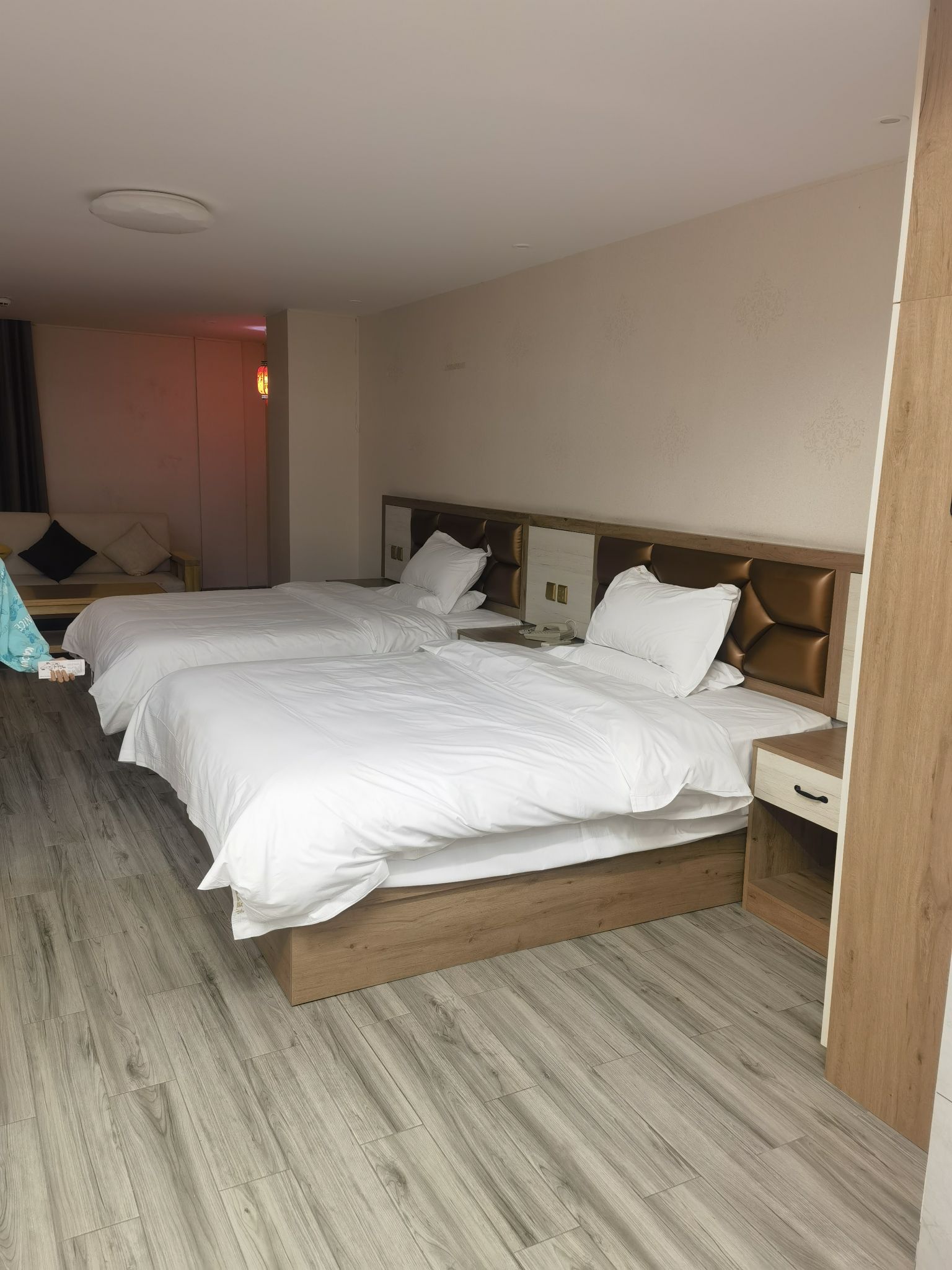 第一次到闽清，首站到上莲森林公园游玩后入住改酒店，房间很宽敞，室内环境还不错，整体性价比还是可以的。