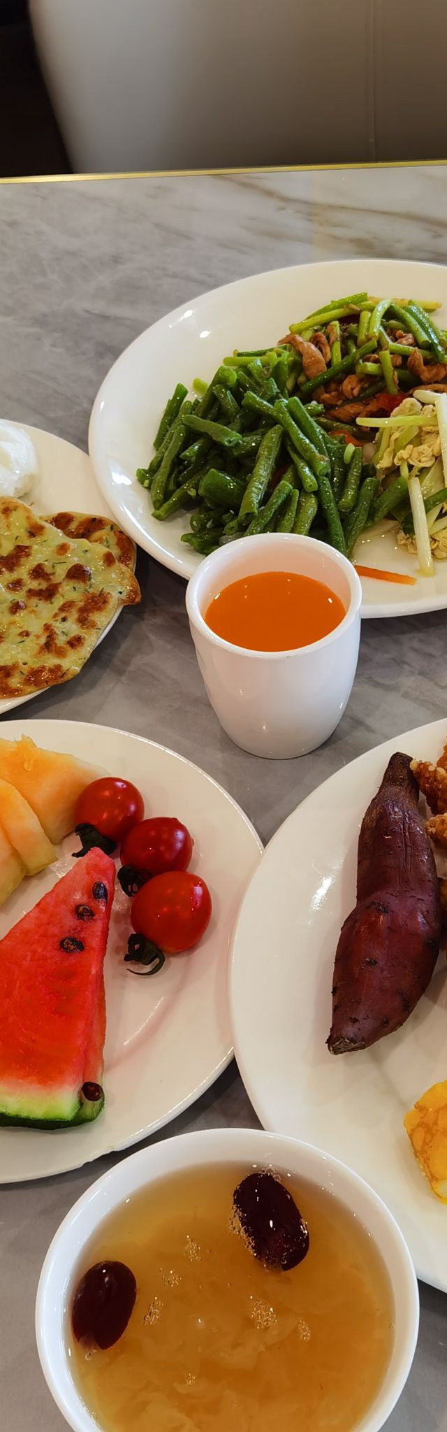 选了这家万悦酒店