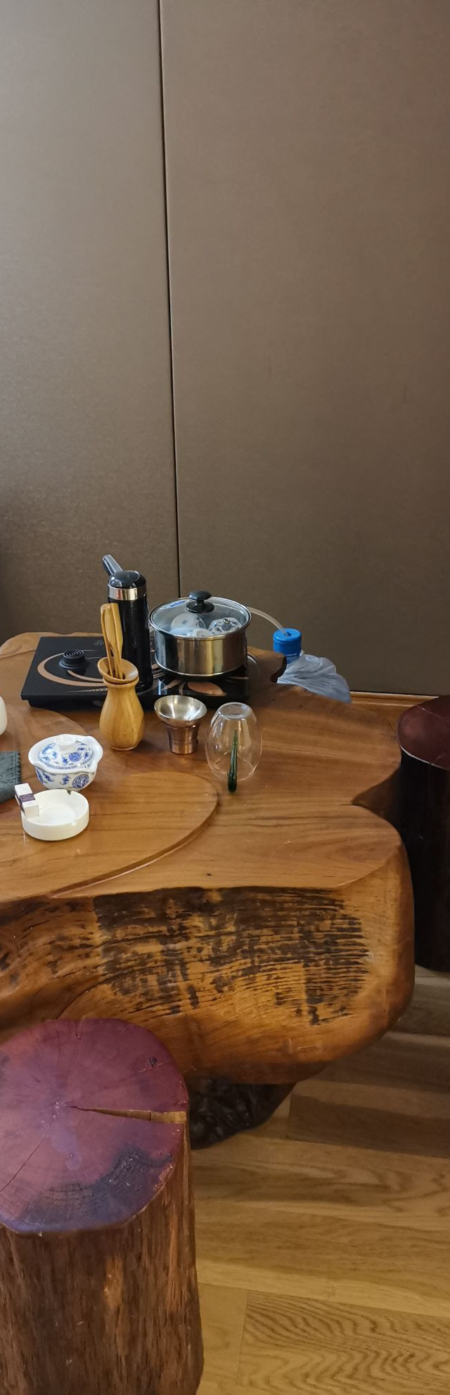 环境:好,停车位很多,离独克宗古城不超过_怡程酒店香格里拉打卡