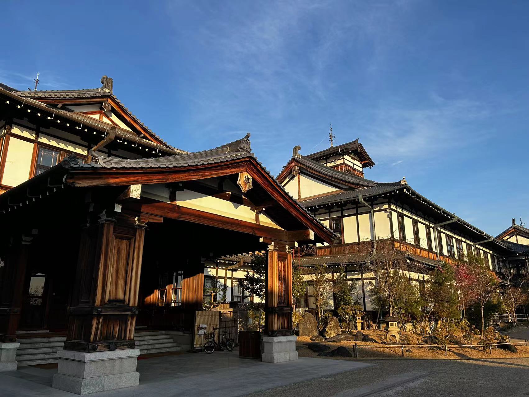 应该是第四次来奈良了，这次选择很有历史感的奈良酒店，很舒适👍很古老的酒店但是保养得非常好！