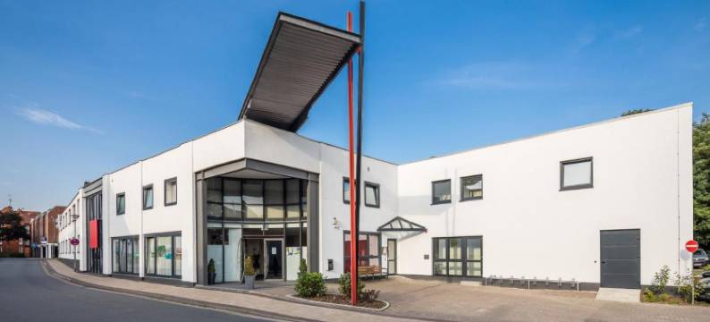 费尔登阿拉帕克霍亚托勒斯酒店(Thöles am Allerpark Verden)图片