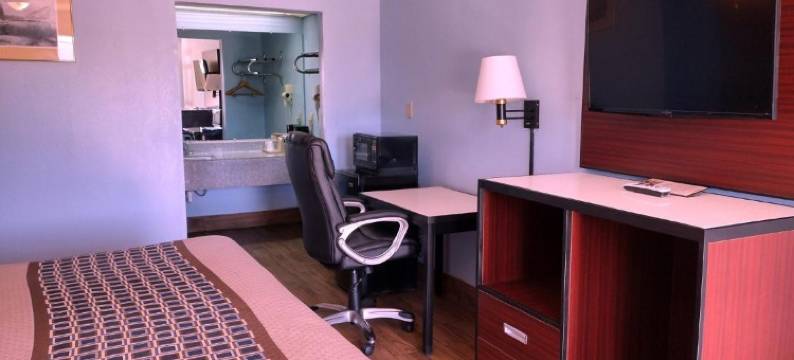 OYO密西西比里奇兰德/杰克逊机场49号高速公路酒店(Rodeway Inn)图片