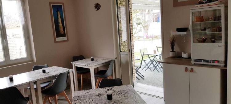 鲁瓦扬科琳娜原创访问酒店(The Originals Access, Hôtel Corinna, Royan)图片