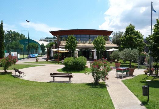 Country Club Sport Hotel Overview