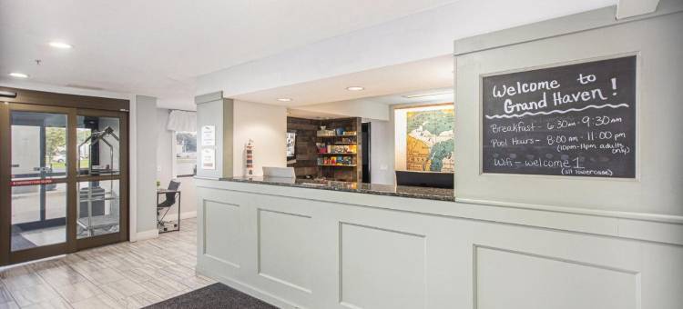 格兰德黑文温德姆呗盟套房酒店(Baymont by Wyndham Grand Haven)图片