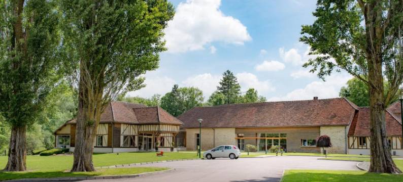 罗吉斯蒙特克里斯托庄园酒店餐厅和但丁逃逸度假屋(Logis Hôtel-Restaurant Domaine de Montecristo et Gîte l'Évasion Dantès)图片