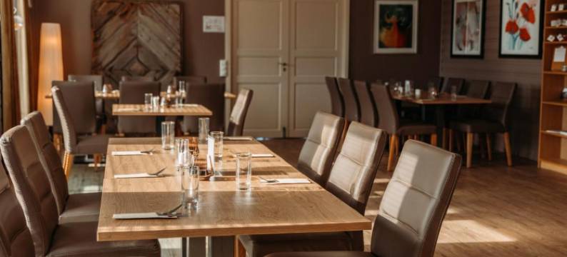 索伦德雷蕾格兹酒店(Solund Leileghetshotell)图片