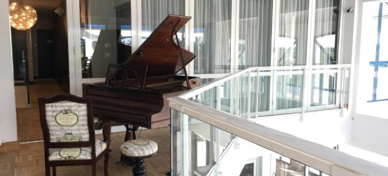 诸圣节宅邸酒店(Maison Toussaint)图片