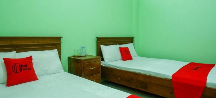 红多兹伊斯兰酒店-近日惹莫努门肯巴里(RedDoorz Syariah Near Monumen Jogja Kembali)图片