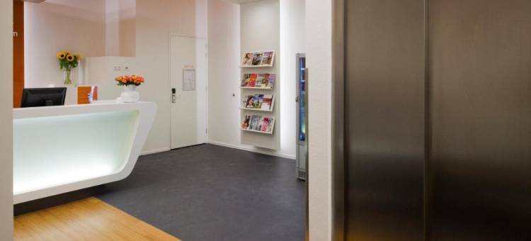 阿姆斯特丹市中心南轻松酒店(easyHotel Amsterdam City Centre South)图片