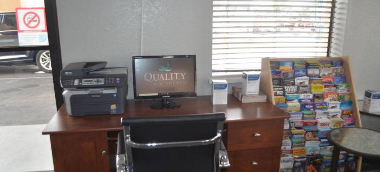 迈措沃市中心凯艺套房酒店(Quality Inn & Suites Near Downtown Mesa)图片