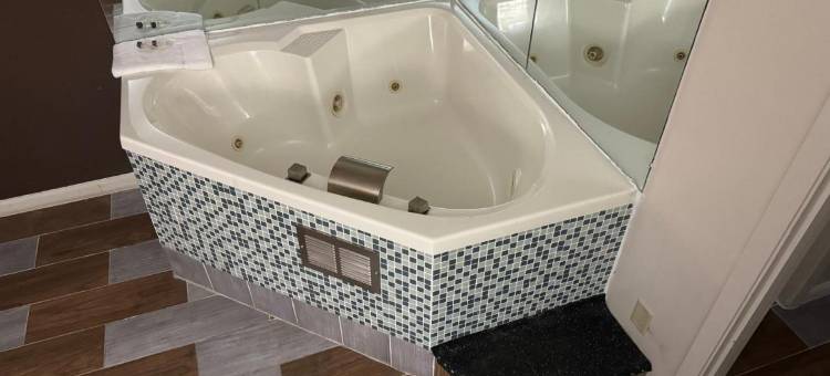 乡村俱乐部酒店及套房(Country Club Inn & Suites)图片