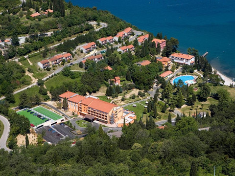 赛琳娜天然能源度假酒店