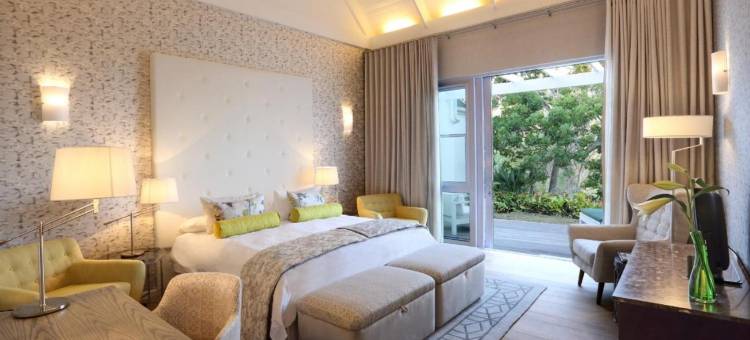 猎鹰视角庄园酒店(Falcons View Manor)图片