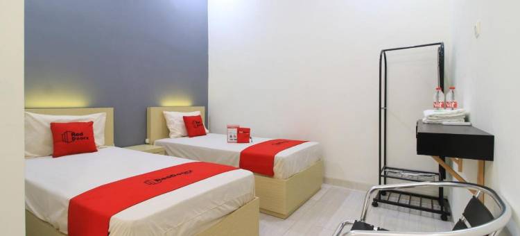 克拉登火车站附近瑞德多兹酒店(RedDoorz at Hotel Putra Perdana Klaten)图片