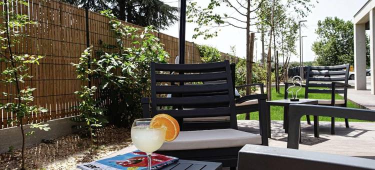 图卢兹机场奥斯科酒店(OSKO Hotel Toulouse Airport)图片