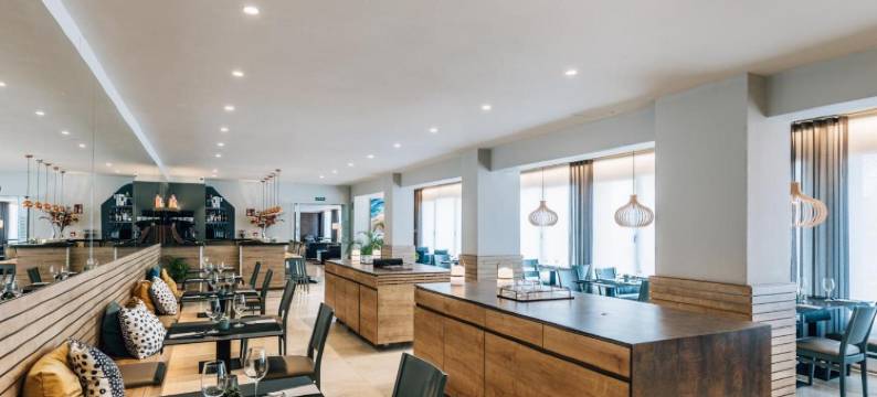 科斯塔贝拉酒店(Hotel Costabella)图片