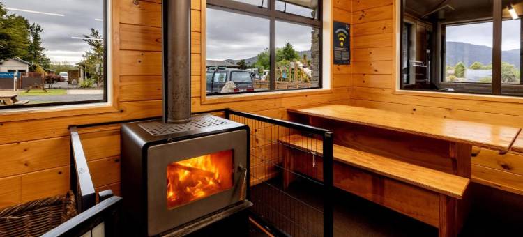 福克斯冰河前10假日公园(Fox Glacier TOP 10 Holiday Park & Motels)图片
