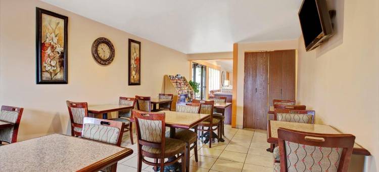 格林斯堡骑士酒店(Knights Inn Greensburg)图片