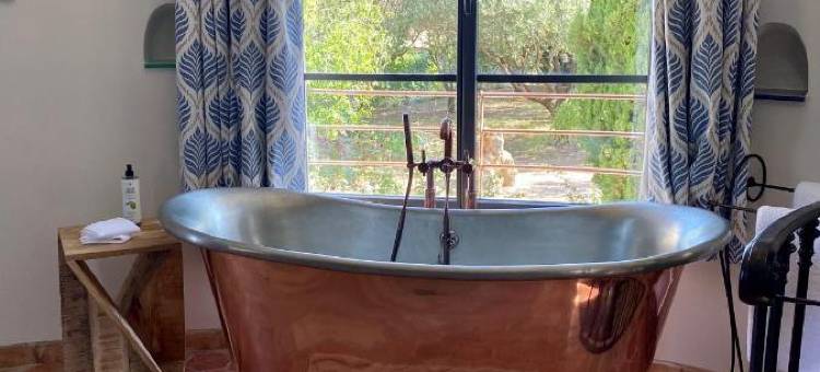 楼卡伦(Lou Calen)图片