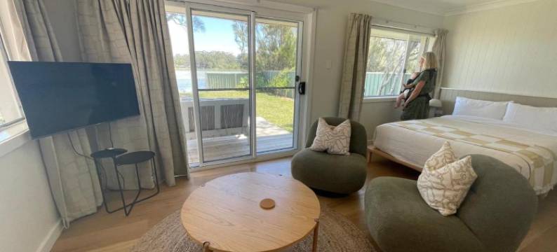 水畔汽车旅馆(Archy's on the Lake)图片