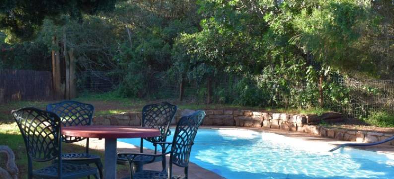 伍德兰兹乡间房屋与露营青年旅馆(Woodlands Cottages & Camping)图片