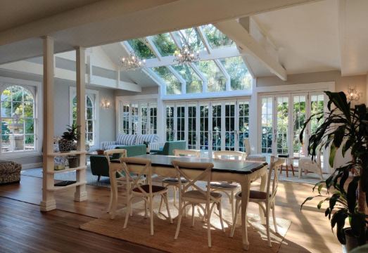 WinterGreen Manor at MalenyHotel Overview