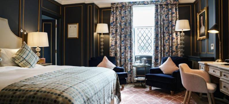 白鹿酒店(The White Hart Hotel)图片