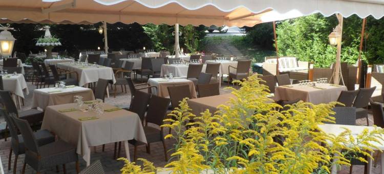 Logis Hôtel les Peupliers图片