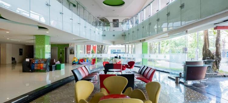 红多兹高级酒店-新埠头老兵街(RedDoorz Premium @ Jalan Veteran Bojonegoro)图片