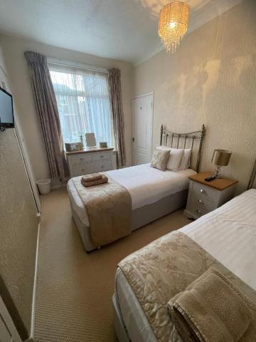 Belle-Vue Apartments Over view