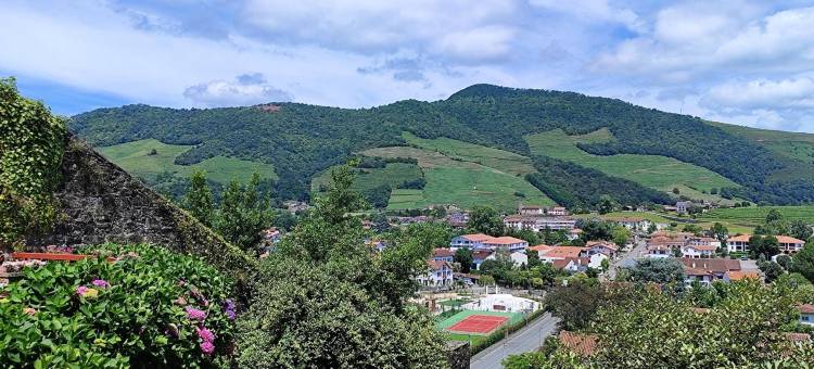 Auberge du Pèlerin Gîte de charme en pierre avec vue sur les montagnes图片