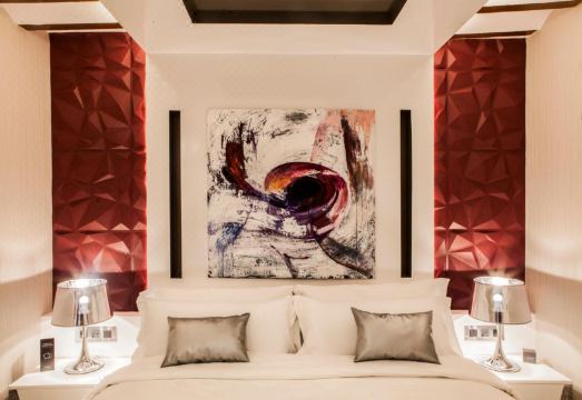 Wine & Soul SuitesHotel Overview