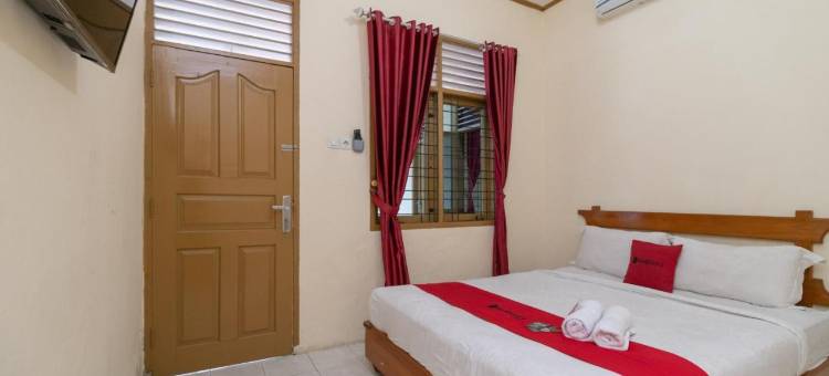 红多兹酒店-近北干巴鲁RS阿瓦尔布罗斯苏迪尔曼(RedDoorz Near RS Awal Bros Sudirman Pekanbaru)图片