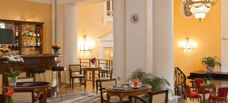 皇家圣玛特罗吉斯之家酒店(Logis Hotel Royal Saint-Mart)图片